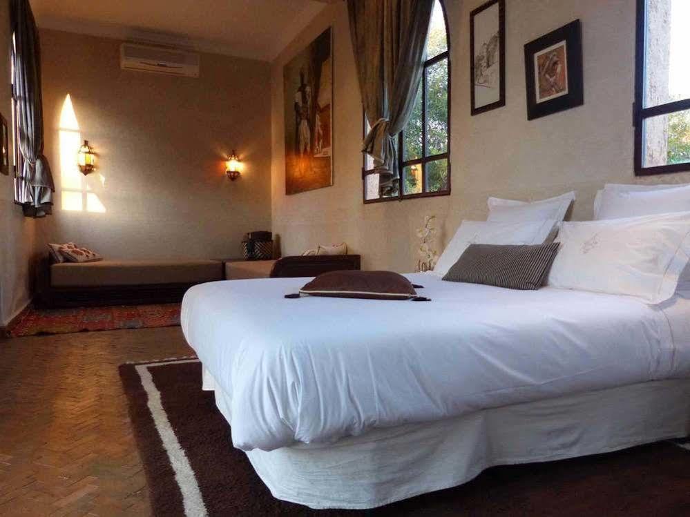 Le Cazar Hotell El Ain Eksteriør bilde