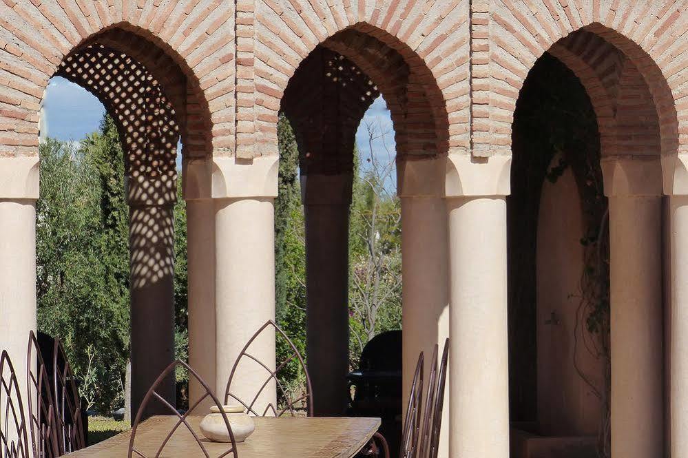 Le Cazar Hotell El Ain Eksteriør bilde