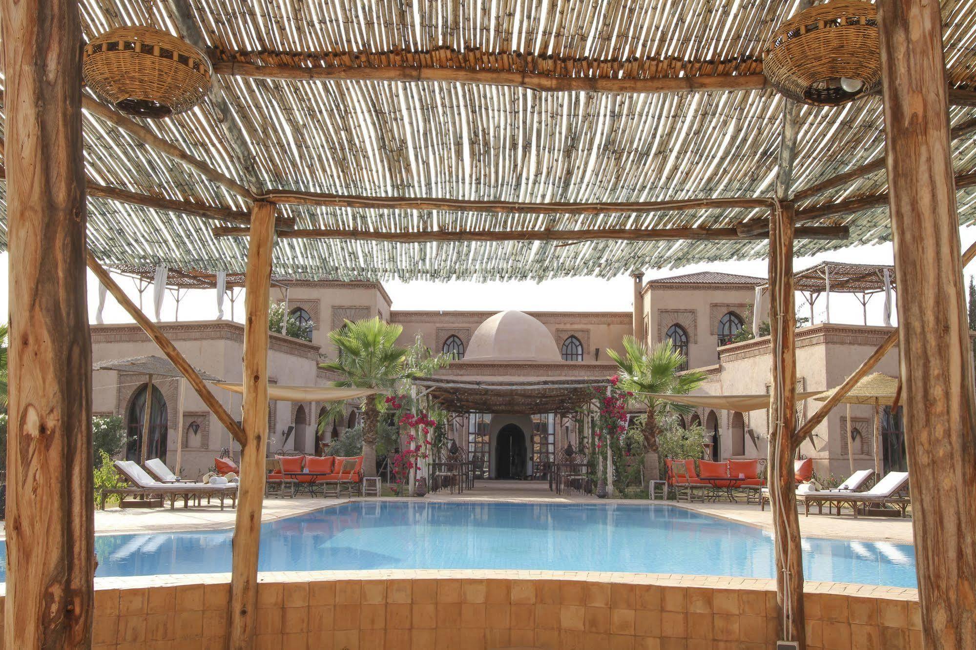 Le Cazar Hotell El Ain Eksteriør bilde